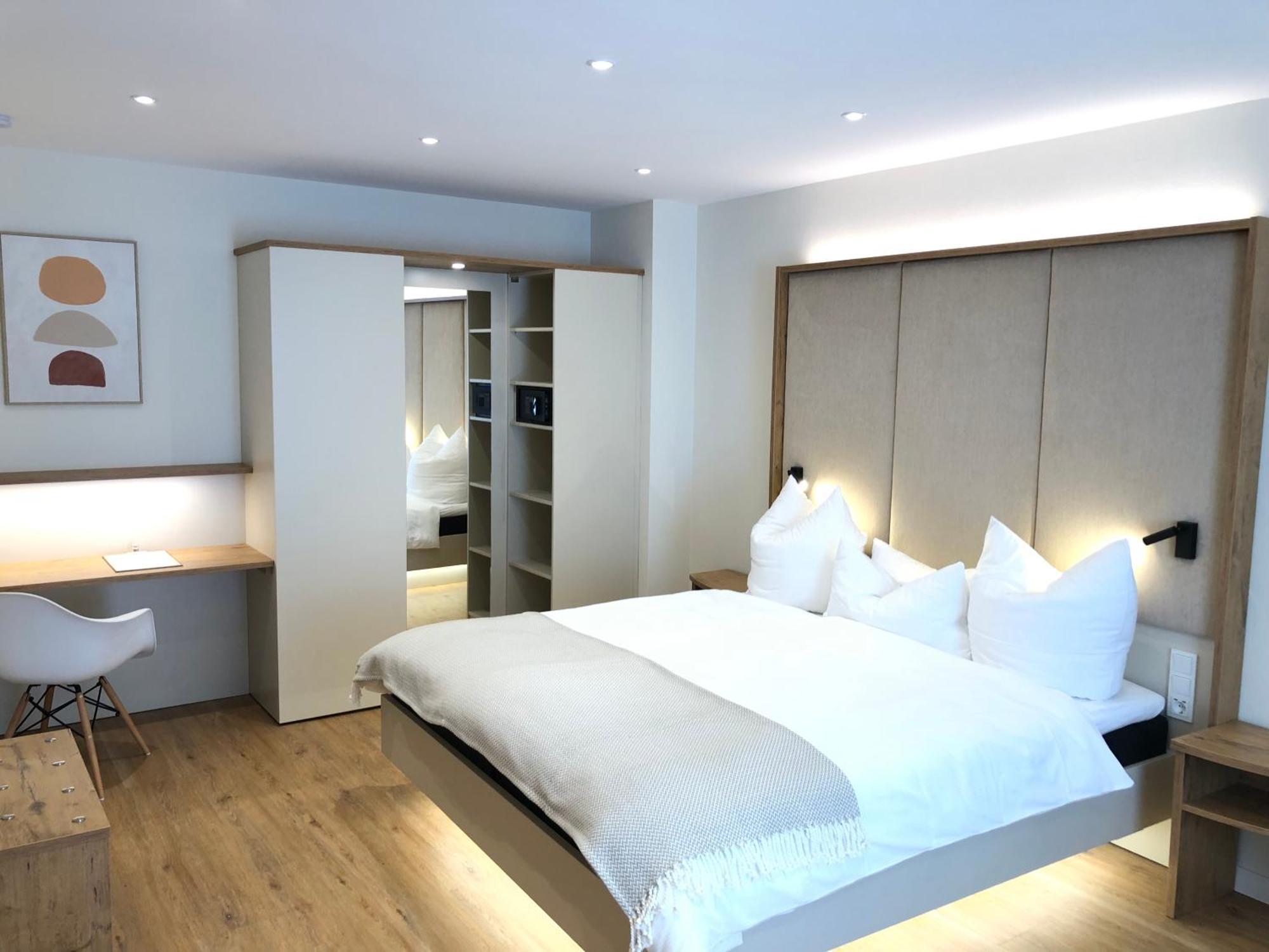Hotel Zur Traube 오지그 객실 사진
