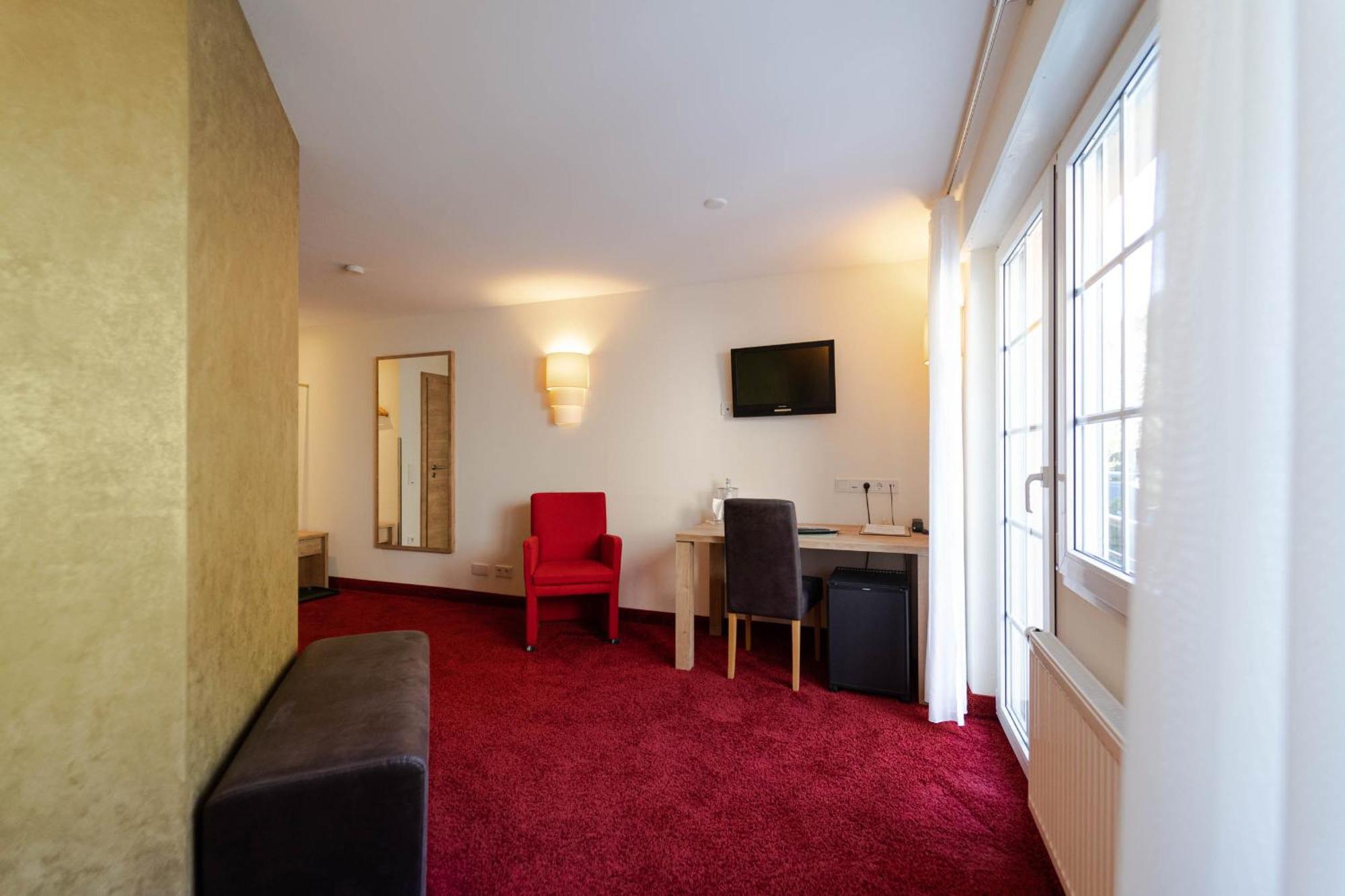 Hotel Zur Traube 오지그 객실 사진